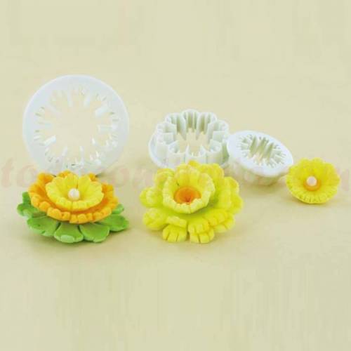 Cortapasta Kit Clavel Plástico 3 u.