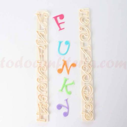 Cortapasta Juego Funky Plástico