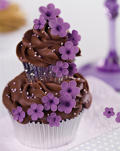 Cupcakes de casis y violetas